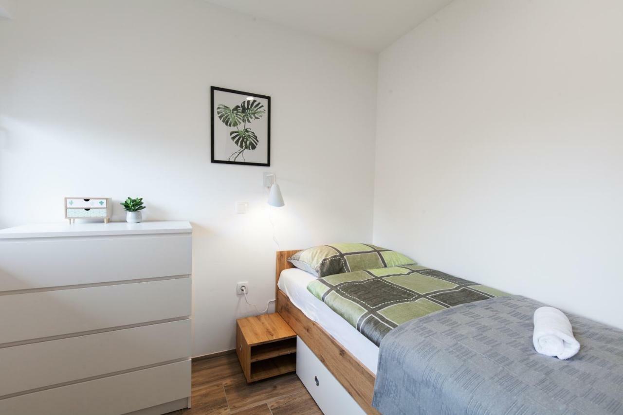 Felix Apartment Tour As Ljubljana Bagian luar foto