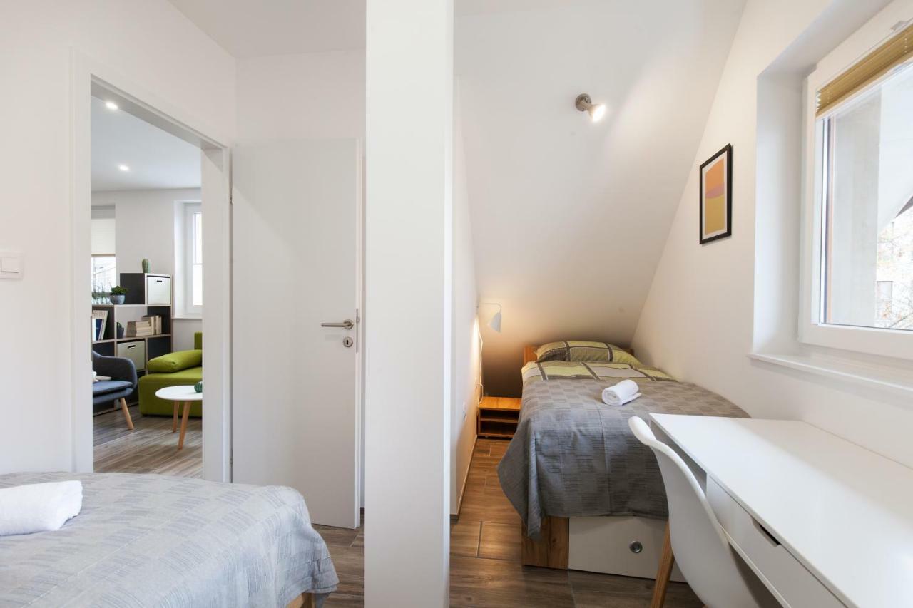 Felix Apartment Tour As Ljubljana Bagian luar foto