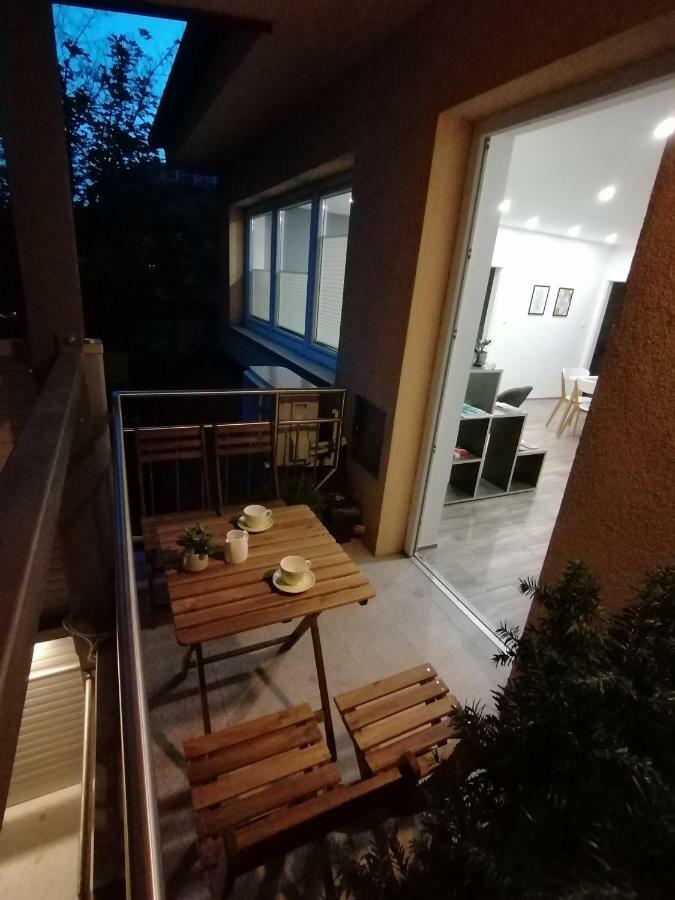 Felix Apartment Tour As Ljubljana Bagian luar foto